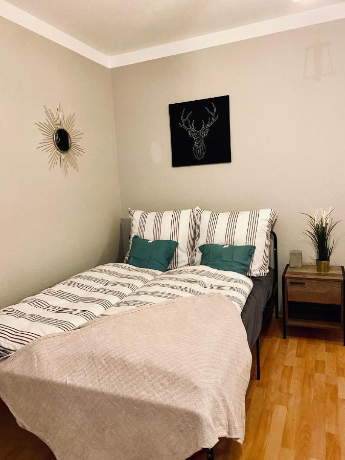 Saniertes Studio - Elisa - Mit Balkon, Wlan, Smart-Tv & Kueche In City-Naehe Erfurt Esterno foto